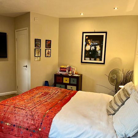 Modern, Gr Floor 1 Bed, Bathroom, Garden & Private Entry With Free Parking CBG Εξωτερικό φωτογραφία